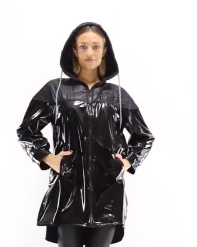 Mumu Tasarım Cepli Kapüşonlu  Siyah Parlak Mont