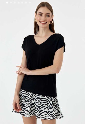 Ön ve Arka V Yaka Siyah Kadın Basic Tişört