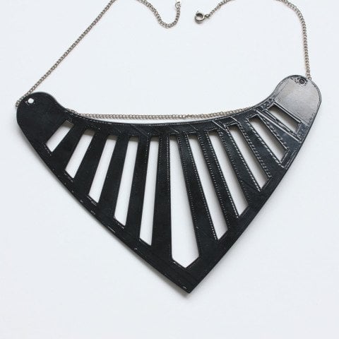 Triangle Design Necklace