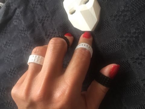 Siyah Beyaz 6 Çeşit Tasarım Çoklu Yüzük