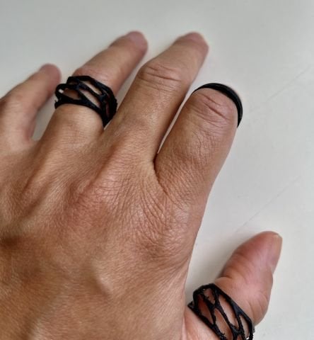 Siyah Tasarım Geometrik Yüzük